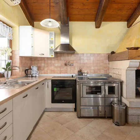 Holiday home Mainenti